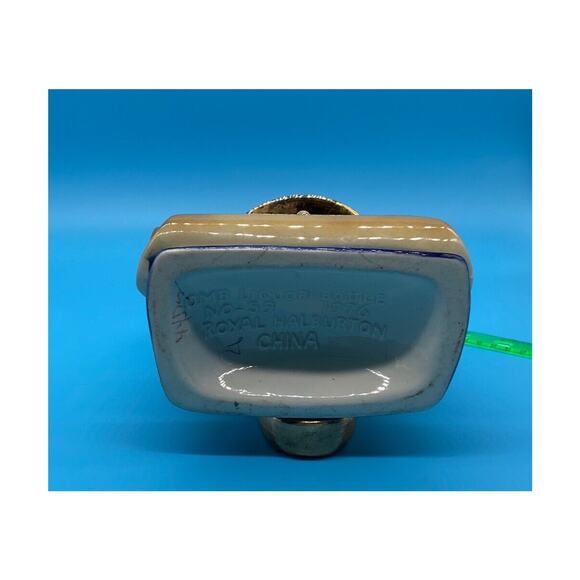 Royal Halburton 1976 AMVETS Declaration of Independence Ceramic Liquor Bottle - Picture 4 of 4